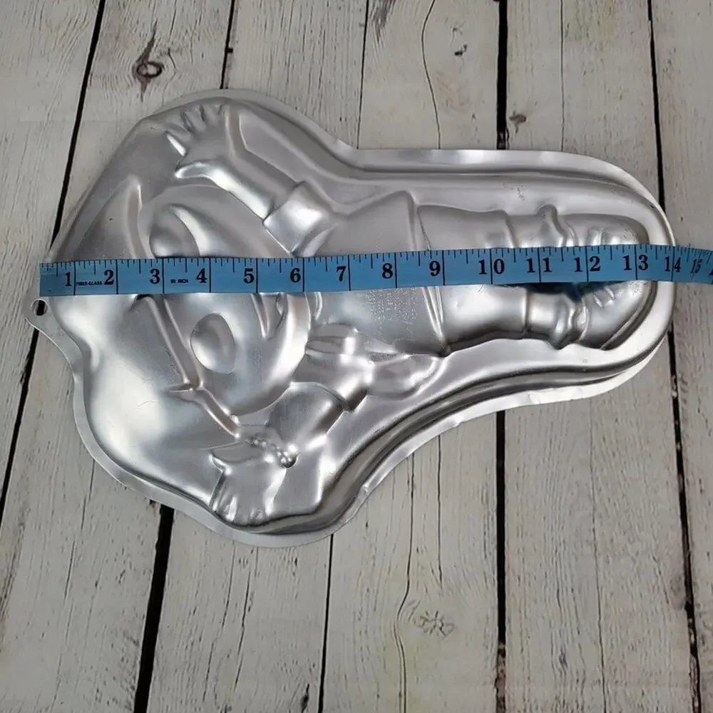Dora the Explorer Cake‎ Pan 2003 Wilton Aluminum Baking Mold Kids Party Fun